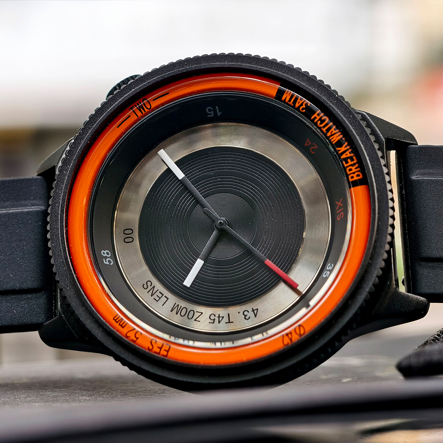 BREAK Black Camera Series Men  - đánh giá và giá Silicone Band Women