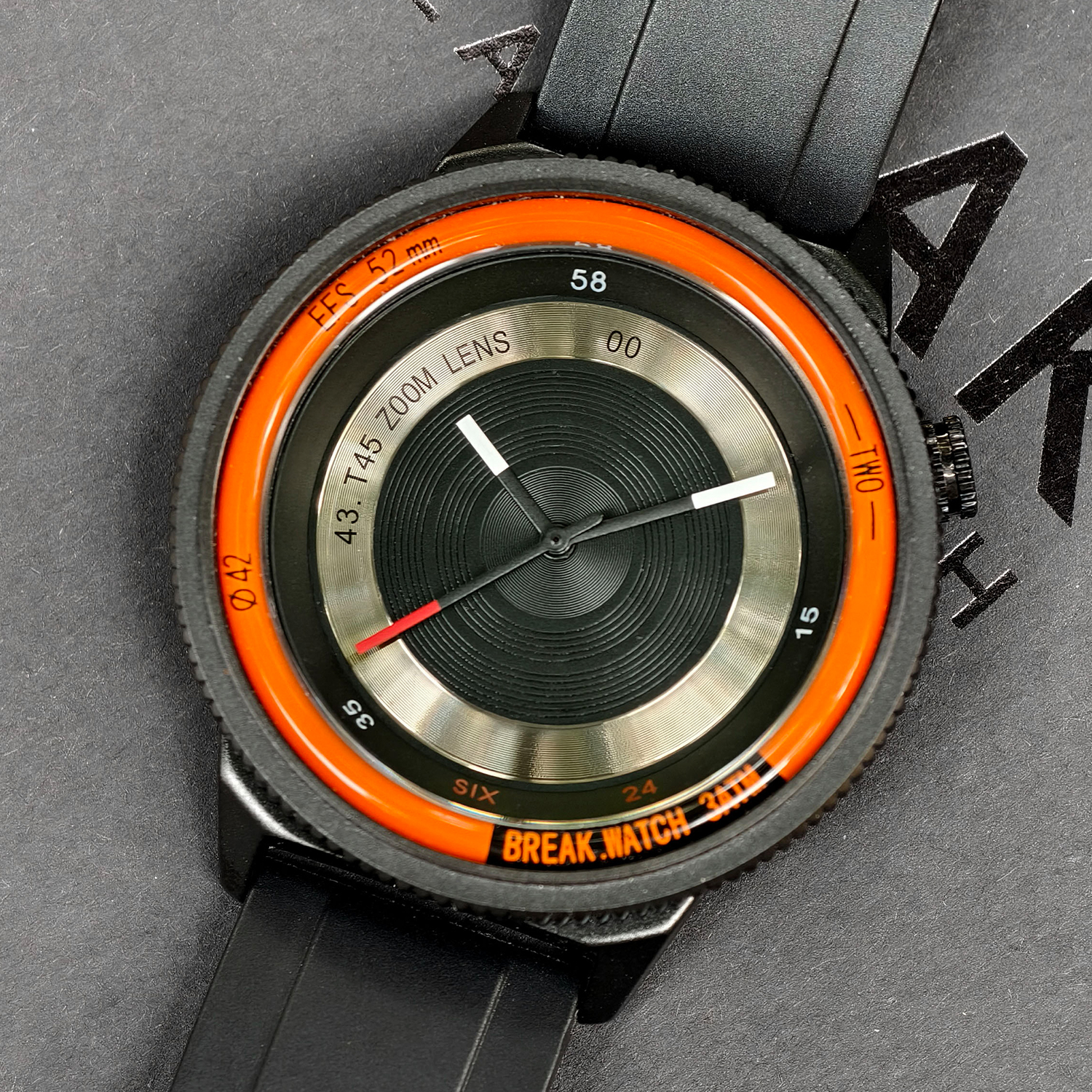 BREAK Black Camera Series Men  - đánh giá và giá Silicone Band Women