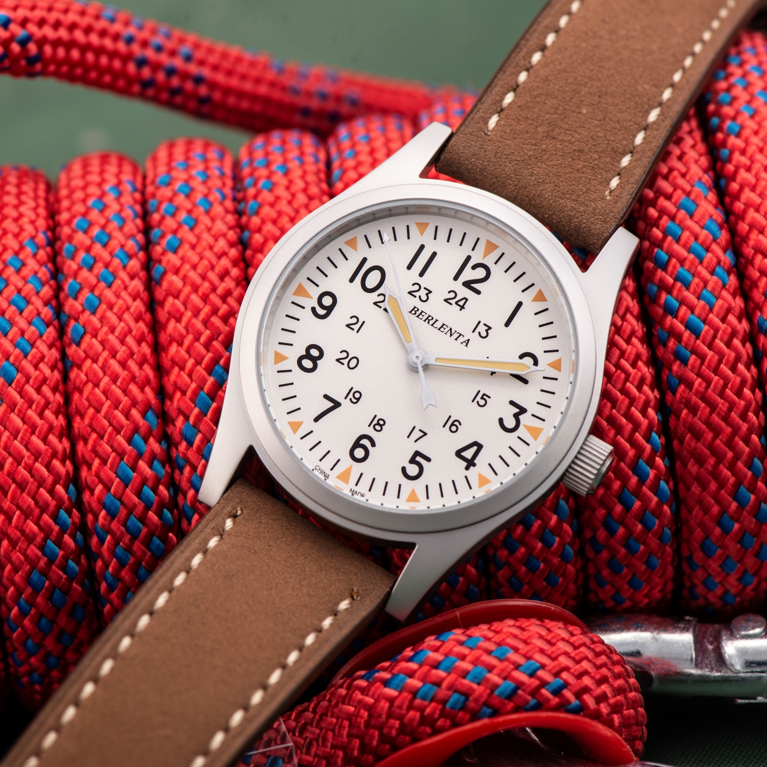 Berlenta Vintage Matte Leather - đánh giá và giá Tropic Strap Vintage